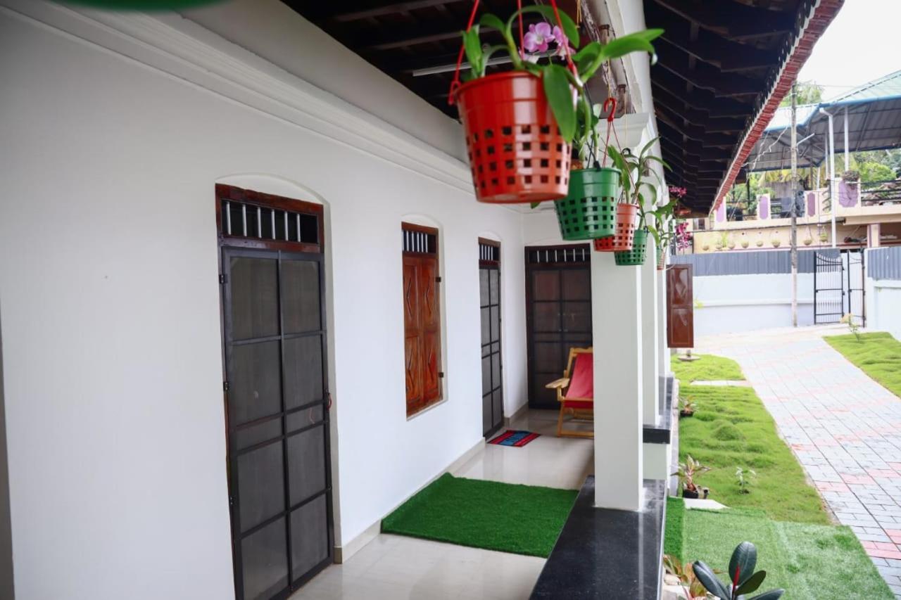 Bobbys Corner Apartment Alappuzha Exterior photo