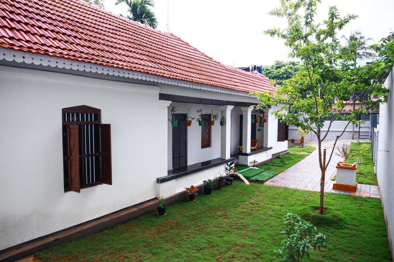 Bobbys Corner Apartment Alappuzha Exterior photo